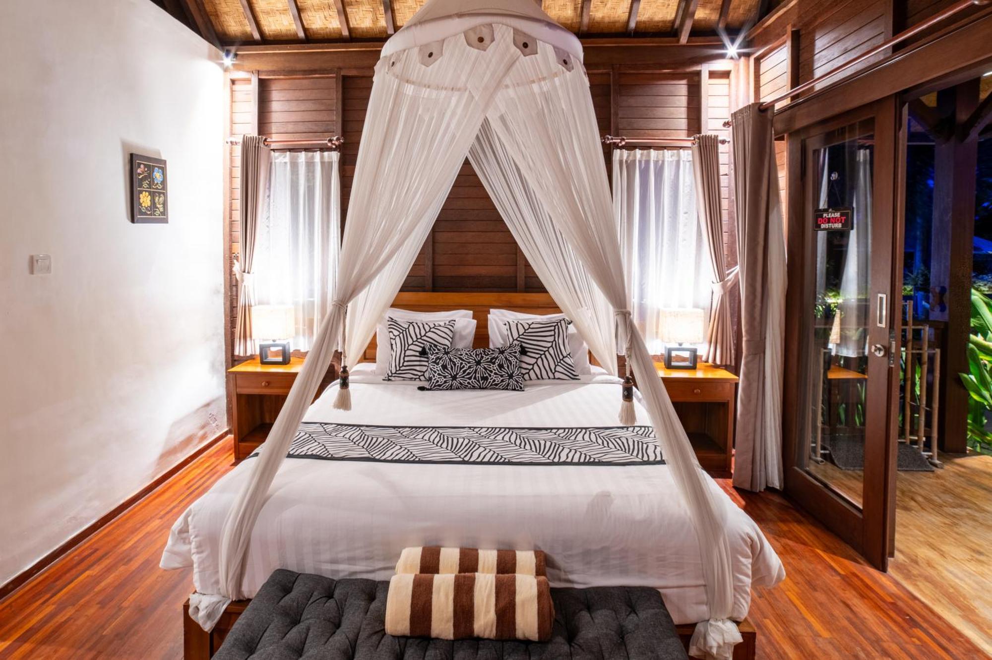 D'Puncak Villas Lembongan Nusa Lembongan Exterior foto